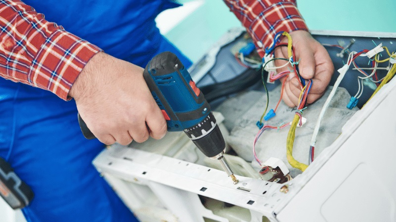 Akyazı Toshiba Toshiba çamaşır makinesi kart tamiri – Su almama arızası orijinal parça ile giderildi. - Teknik servis örneği